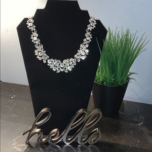 Master piece!! Beautiful diamonds!!